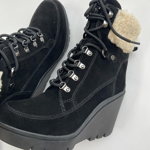 Guess Women’s Taanya Leather Wedge Booties Black Suede Size 9 - Picture 9 of 10